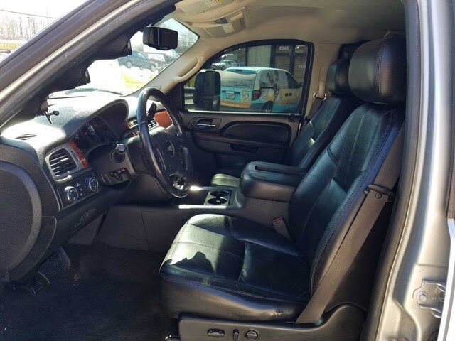 2011 Chevrolet Silverado 3500HD LTZ   - Photo 16 - Cincinnati, OH 45255