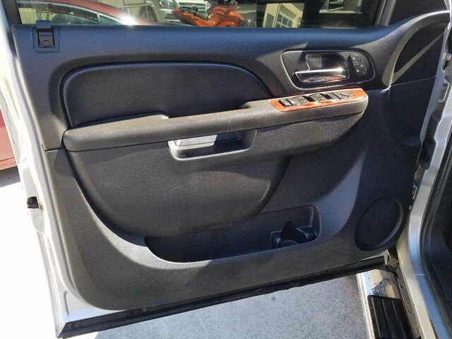 2011 Chevrolet Silverado 3500HD LTZ   - Photo 27 - Cincinnati, OH 45255