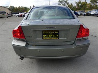 2007 Volvo S60 2.5L I5 Turbo FWD - Photo 7 - Cincinnati, OH 45255