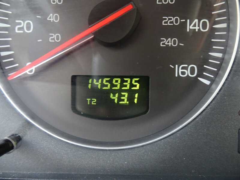 2007 Volvo S60 2.5L I5 Turbo FWD - Photo 18 - Cincinnati, OH 45255