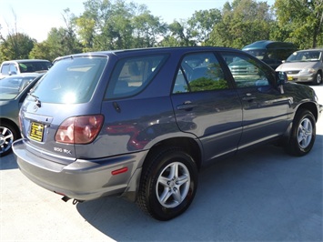 1999 Lexus RX 300   - Photo 6 - Cincinnati, OH 45255