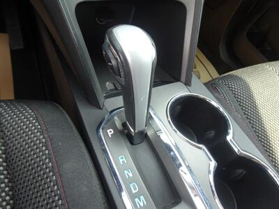 2012 Chevrolet Equinox LT  3.0L V6 AWD - Photo 16 - Cincinnati, OH 45255