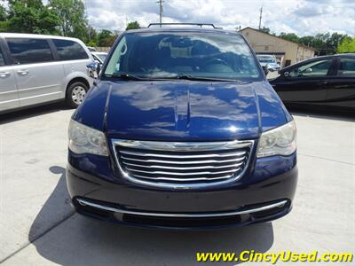 2014 Chrysler Town & Country Touring-L  3.6L V6 FWD - Photo 2 - Cincinnati, OH 45255