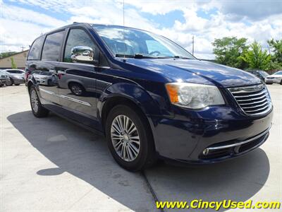 2014 Chrysler Town & Country Touring-L  3.6L V6 FWD - Photo 6 - Cincinnati, OH 45255