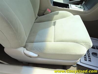 2006 Toyota Solara SE   - Photo 28 - Cincinnati, OH 45255