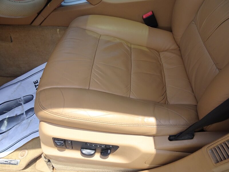 2004 Porsche Cayenne Turbo - Photo 16 - Cincinnati, OH 45255
