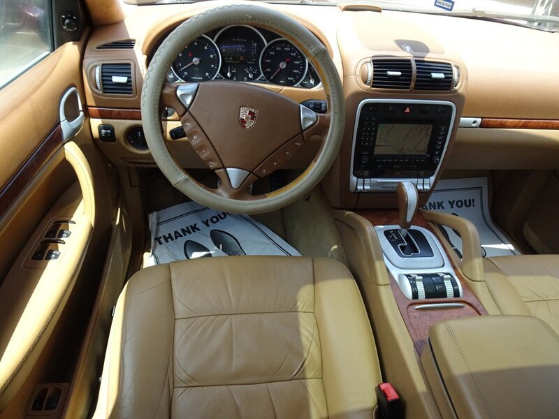 2004 Porsche Cayenne Turbo - Photo 12 - Cincinnati, OH 45255
