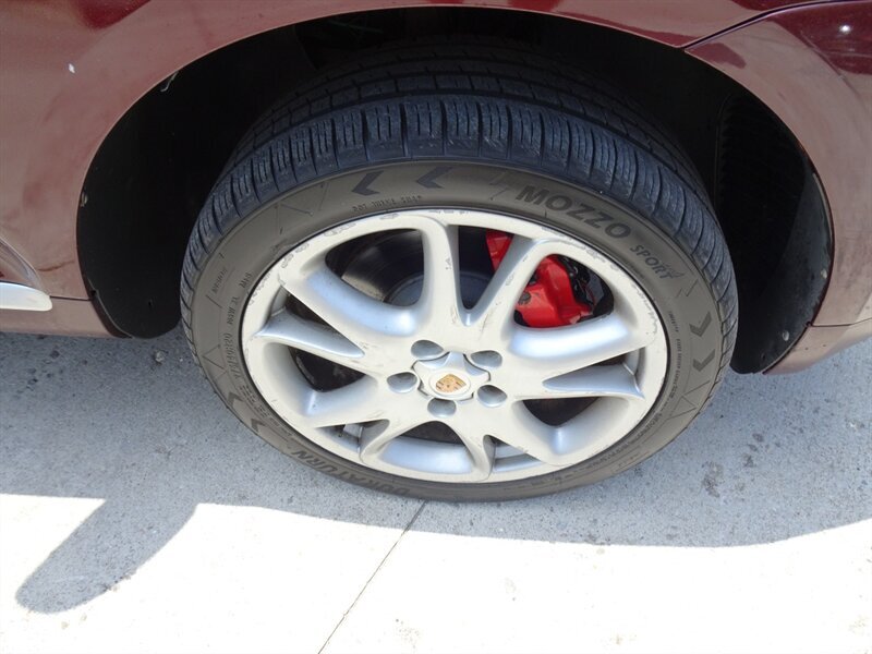 2004 Porsche Cayenne Turbo - Photo 25 - Cincinnati, OH 45255