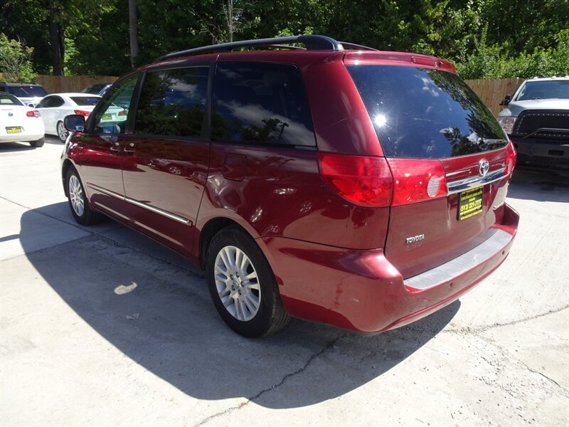 2009 Toyota Sienna XLE 3.5L V6 FWD - Photo 8 - Cincinnati, OH 45255
