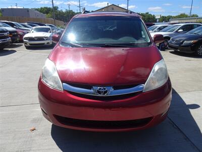 2009 Toyota Sienna XLE  3.5L V6 FWD - Photo 2 - Cincinnati, OH 45255