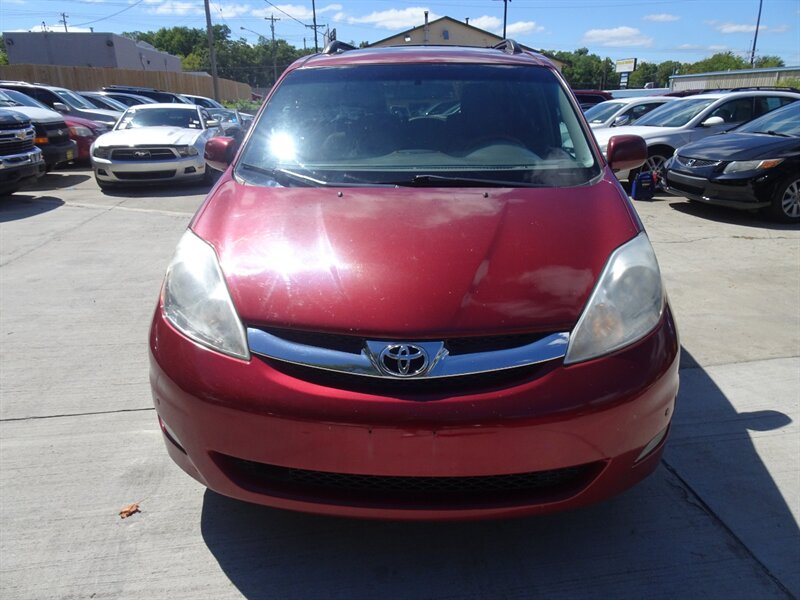 2009 Toyota Sienna XLE 3.5L V6 FWD - Photo 2 - Cincinnati, OH 45255