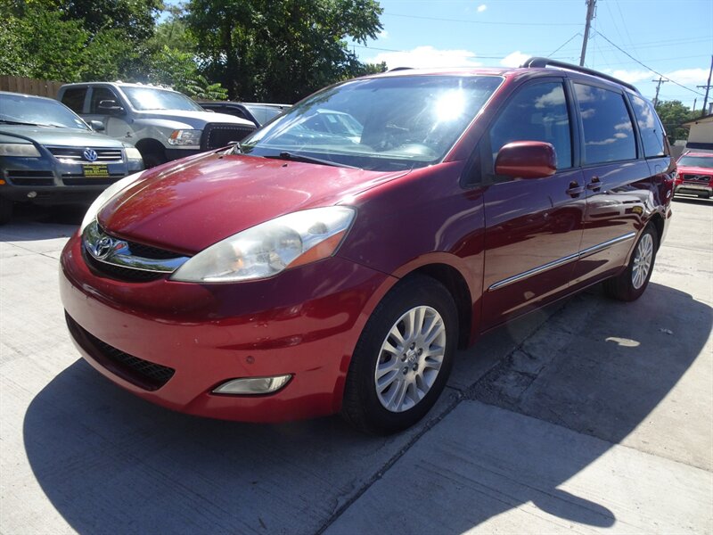2009 Toyota Sienna XLE 3.5L V6 FWD - Photo 3 - Cincinnati, OH 45255