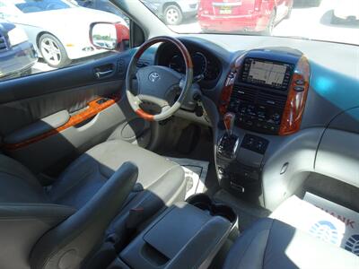 2009 Toyota Sienna XLE  3.5L V6 FWD - Photo 13 - Cincinnati, OH 45255