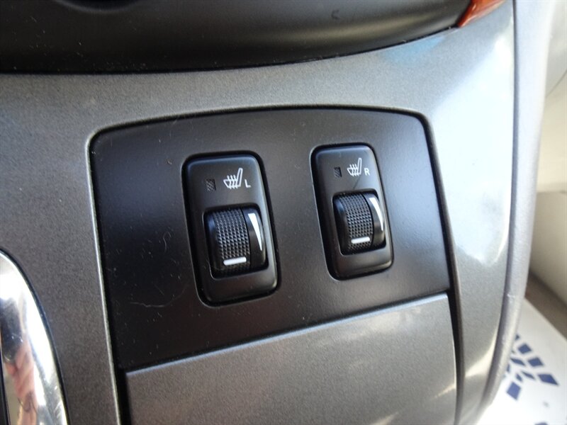 2009 Toyota Sienna XLE 3.5L V6 FWD - Photo 17 - Cincinnati, OH 45255