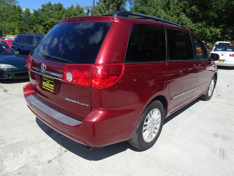 2009 Toyota Sienna XLE 3.5L V6 FWD - Photo 6 - Cincinnati, OH 45255