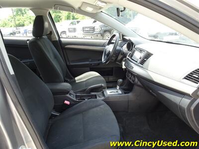 2015 Mitsubishi Lancer SE   - Photo 15 - Cincinnati, OH 45255