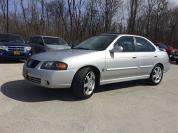 2006 Nissan Sentra SE-R   - Photo 11 - Cincinnati, OH 45255