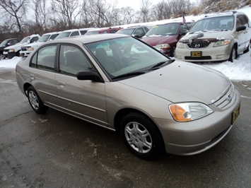 2002 Honda Civic LX   - Photo 1 - Cincinnati, OH 45255