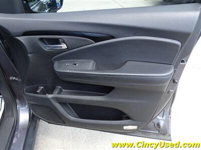 2017 Honda Pilot Touring   - Photo 29 - Cincinnati, OH 45255