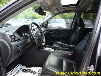 2017 Honda Pilot Touring   - Photo 12 - Cincinnati, OH 45255