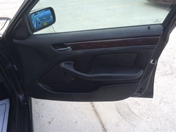 2003 BMW 3 Series 325xi   - Photo 22 - Cincinnati, OH 45255