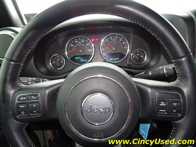 2017 Jeep Wrangler Unlimited Sahara   - Photo 19 - Cincinnati, OH 45255