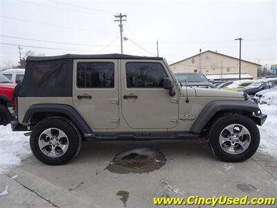 2017 Jeep Wrangler Unlimited Sahara   - Photo 5 - Cincinnati, OH 45255
