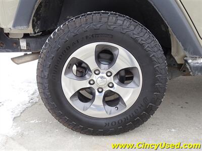 2017 Jeep Wrangler Unlimited Sahara   - Photo 27 - Cincinnati, OH 45255