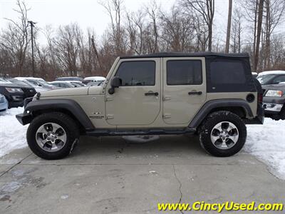 2017 Jeep Wrangler Unlimited Sahara   - Photo 8 - Cincinnati, OH 45255