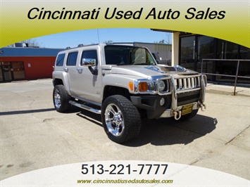 2007 Hummer H3 Luxury   - Photo 1 - Cincinnati, OH 45255