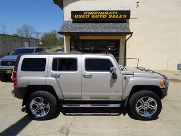 2007 Hummer H3 Luxury   - Photo 3 - Cincinnati, OH 45255