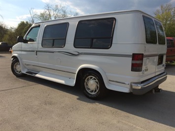 2000 FORD E150 ECONOLINE   - Photo 12 - Cincinnati, OH 45255