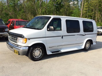 2000 FORD E150 ECONOLINE   - Photo 3 - Cincinnati, OH 45255