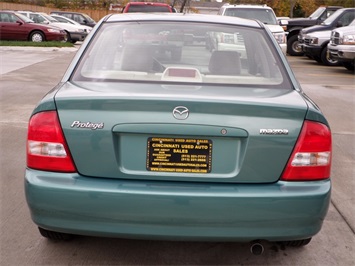 2002 MAZDA PROTEGE   - Photo 5 - Cincinnati, OH 45255