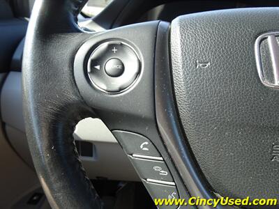 2017 Honda Ridgeline RTL   - Photo 21 - Cincinnati, OH 45255