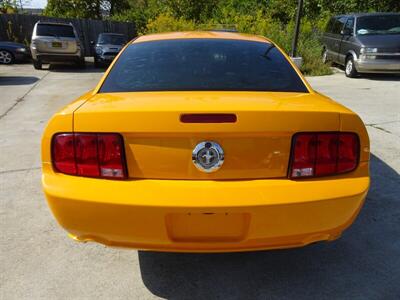 2008 Ford Mustang V6 Deluxe   - Photo 9 - Cincinnati, OH 45255