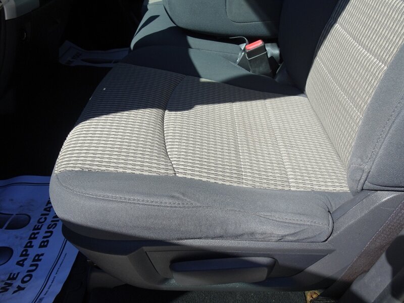 2012 RAM Ram Pickup 1500 Outdoorsman  5.7L HEMI V8 4X4 - Photo 21 - Cincinnati, OH 45255