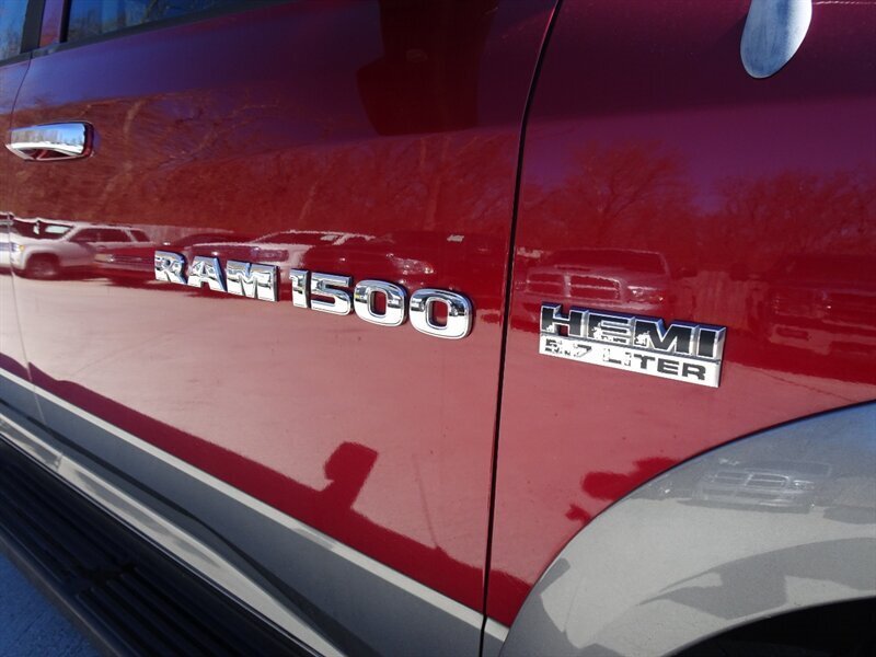 2012 RAM Ram Pickup 1500 Outdoorsman  5.7L HEMI V8 4X4 - Photo 9 - Cincinnati, OH 45255