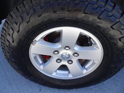 2012 RAM Ram Pickup 1500 Outdoorsman  5.7L HEMI V8 4X4 - Photo 18 - Cincinnati, OH 45255
