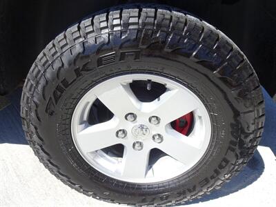 2012 RAM Ram Pickup 1500 Outdoorsman  5.7L HEMI V8 4X4 - Photo 16 - Cincinnati, OH 45255