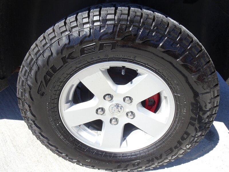 2012 RAM Ram Pickup 1500 Outdoorsman  5.7L HEMI V8 4X4 - Photo 16 - Cincinnati, OH 45255