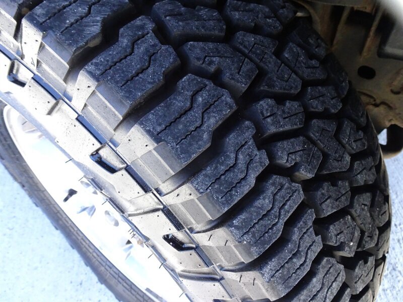 2012 RAM Ram Pickup 1500 Outdoorsman  5.7L HEMI V8 4X4 - Photo 25 - Cincinnati, OH 45255