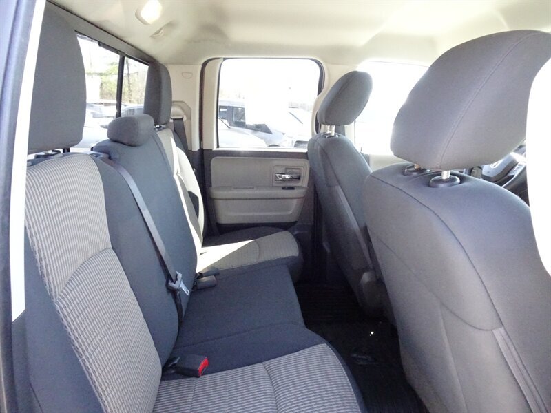 2012 RAM Ram Pickup 1500 Outdoorsman  5.7L HEMI V8 4X4 - Photo 20 - Cincinnati, OH 45255