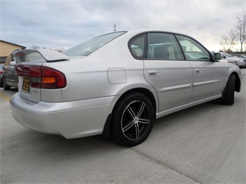 2004 Subaru Legacy L   - Photo 13 - Cincinnati, OH 45255