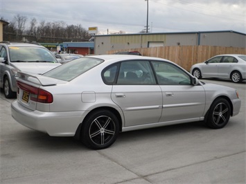 2004 Subaru Legacy L   - Photo 6 - Cincinnati, OH 45255