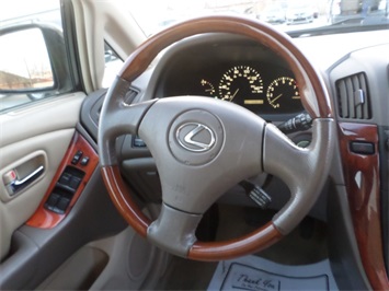 2003 Lexus RX 300   - Photo 19 - Cincinnati, OH 45255