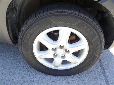 2005 Hyundai Tucson GLS - Photo 14 - Cincinnati, OH 45255