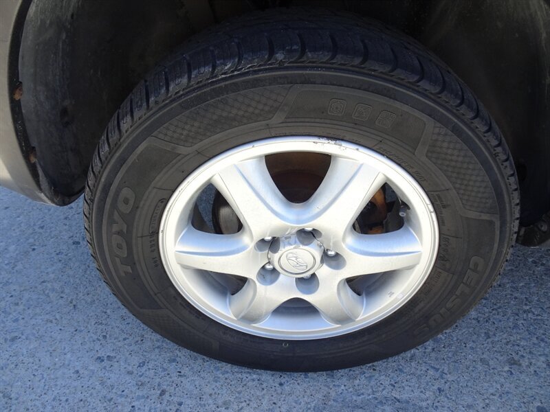 2005 Hyundai Tucson GLS - Photo 15 - Cincinnati, OH 45255