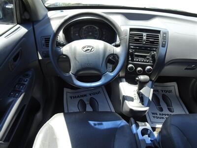2005 Hyundai Tucson GLS - Photo 9 - Cincinnati, OH 45255