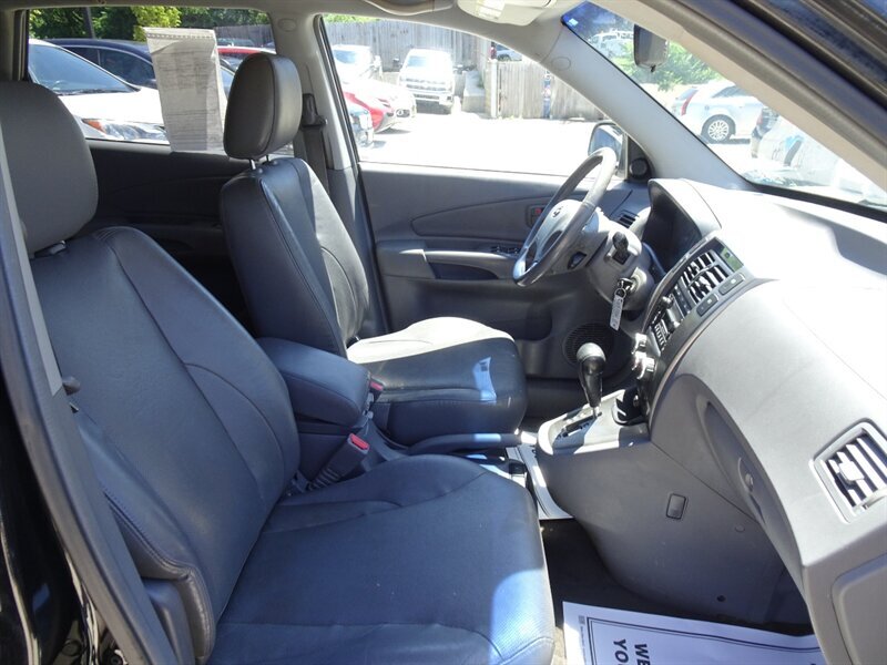 2005 Hyundai Tucson GLS - Photo 10 - Cincinnati, OH 45255